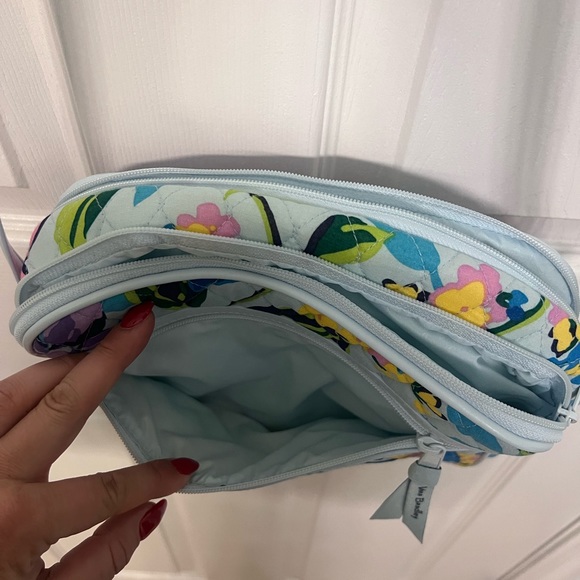 Vera Bradley Crossbody EUC - Picture 5 of 8